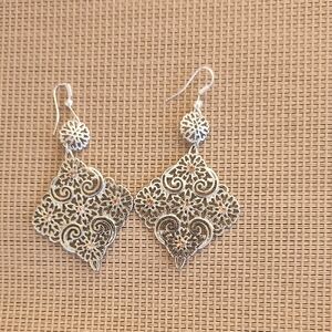 Elegant Silver Filigree Earrings